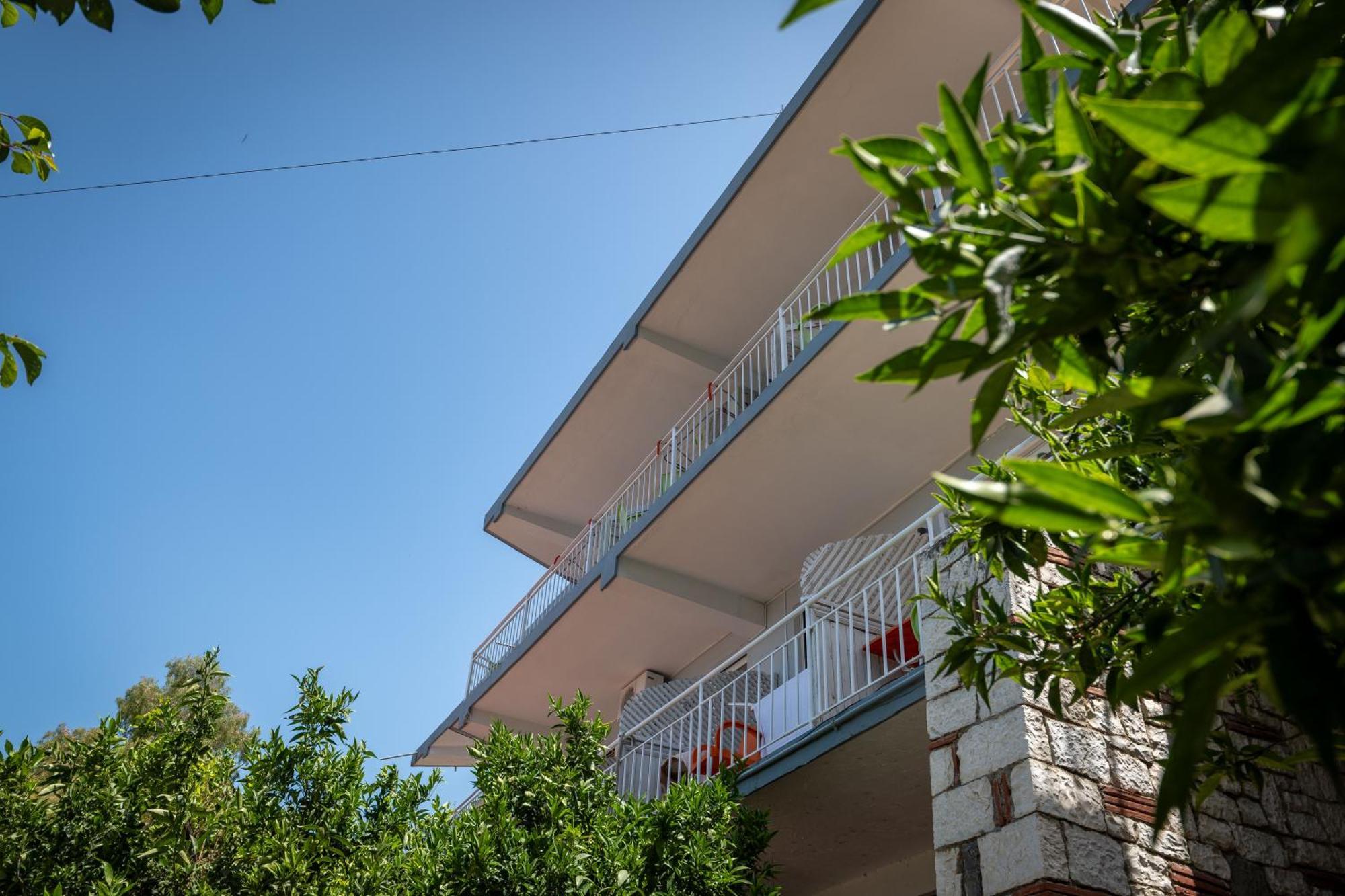 Nika Hotel Radhimë