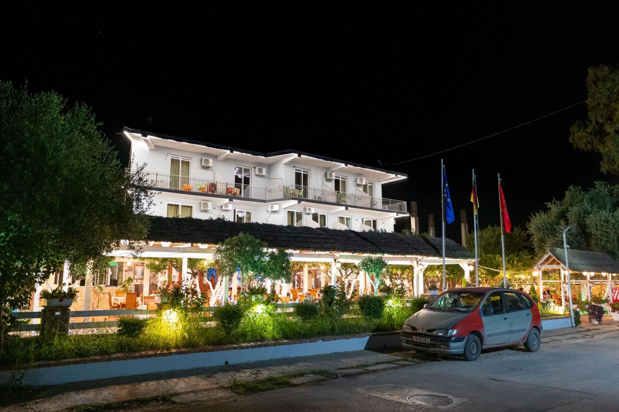 Nika 2* Radhimë