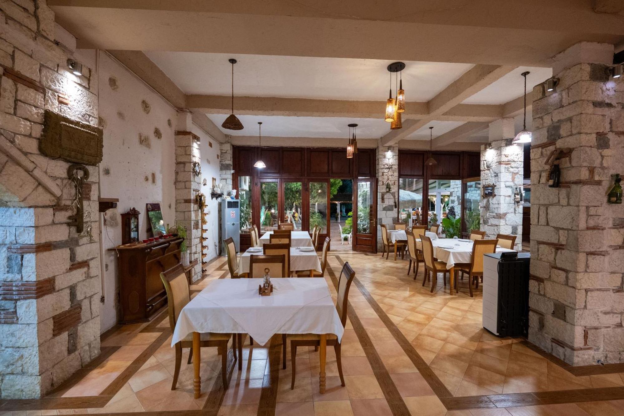 Nika Hotel