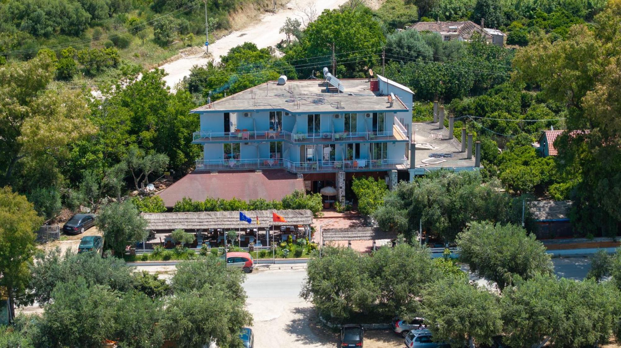 Nika Hotel Radhimë